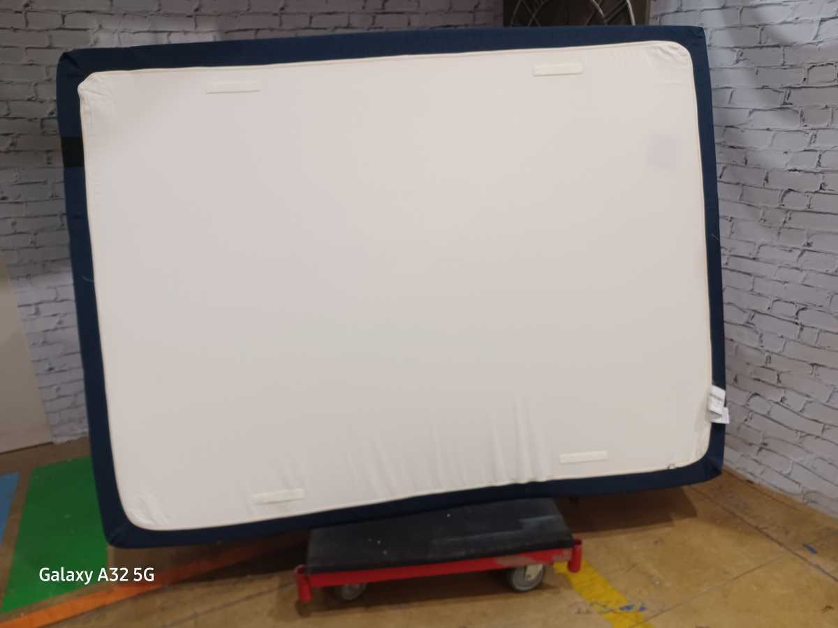 Tempur-Pedic LuxeAlign Soft 13 Inch Mattress - Queen - Gallery Image 4